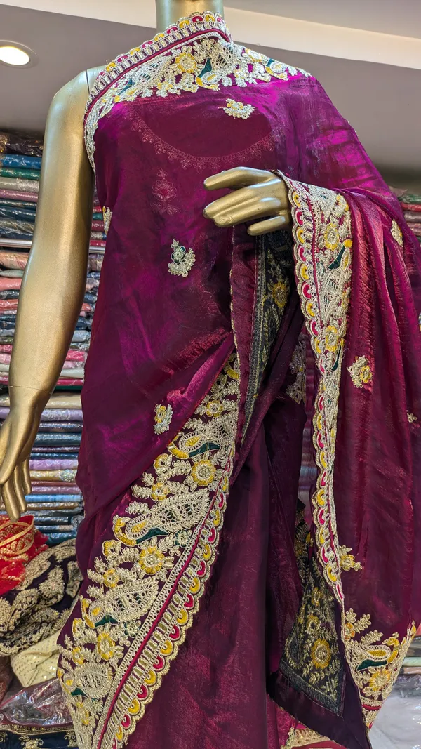 Maroon_Fendi_Saree_With_Golden_Zari_Work