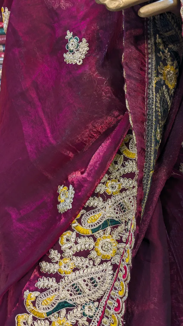 Maroon_Fendi_Saree_With_Golden_Zari_Work