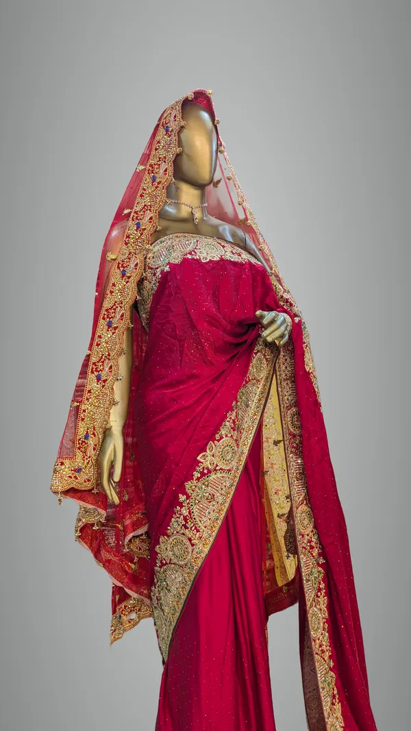 Red_Kanjivaram_Silk_Bridal_Saree_With_Heavy_Embroidered_Border