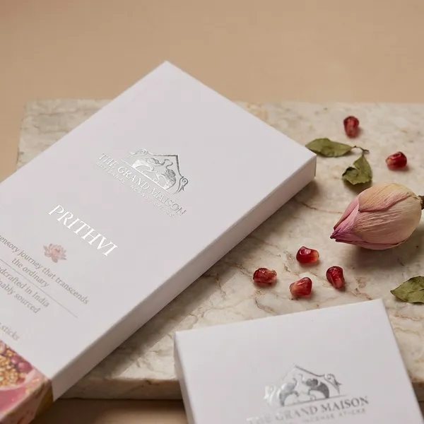 The_Grand_Maison_Prithvi_Vetiver_Luxury_organic_incense_sticks,40_sticks