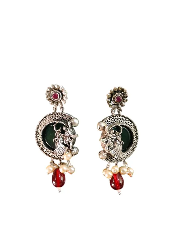 Red_German_Silver_Necklace_Set_With_Radha_Krishna_Pendant_And_Earrings_For_Women