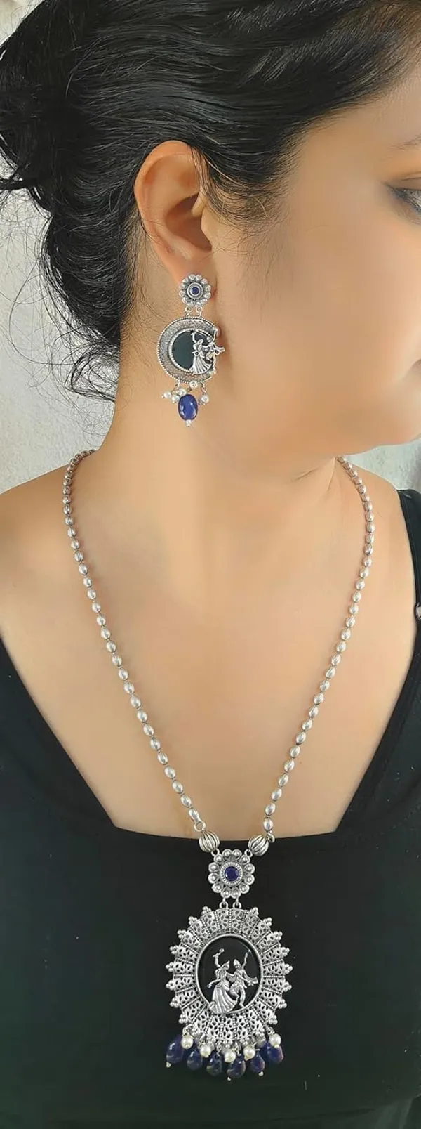 Blue_German_Silver_Necklace_Set_With_Radha_Krishna_Pendant_And_Earrings_For_Women
