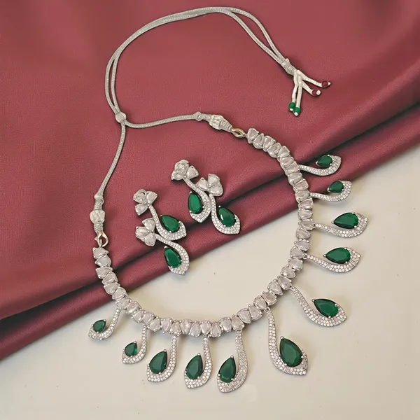 Exquisite_Emerald_green_&_White_American_Diamonds_Necklace_Set_with_Drop_Earrings_-_Silver-Plated_Cubic_Zirconia_Floral_Choker_for_Women_&_Girls
