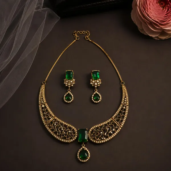 LJF_Green_Stone_Antique_Gold-Tone_Mehandi_finish_Necklace_Set_for_Women_|_Statement_Collar_Necklace_with_Matching_Drop_Earrings