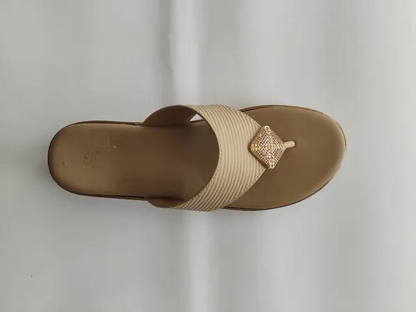 Womens_Beige_Textured_Flip_Flops_Stylish_Comfortable_Lightweight_Daily_Wear