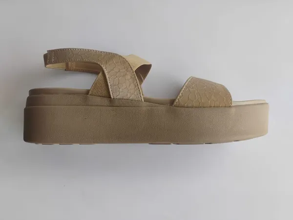 Womens_Beige_Platform_Sandals_Dual_Straps_Stylish_Comfortable_Daily_Wear_Textured
