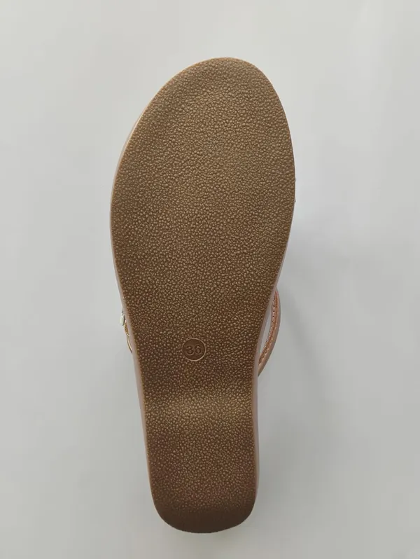Embellished_Rose_Gold_Flat_Sandals_For_Women_Stylish_Comfortable_Daily_Wear_Trendy