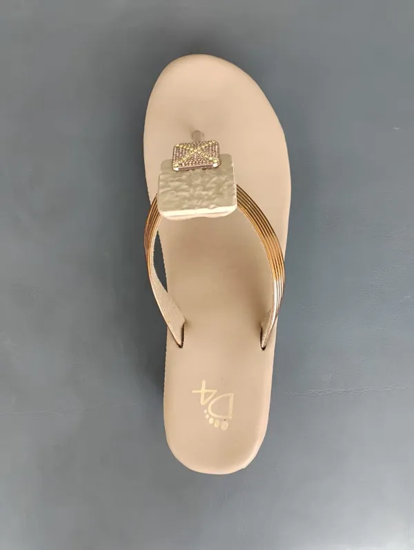 Womens_Golden_Metallic_Strap_Flip_Flop_Sandals_Stylish_Comfortable_Trendy_Daily_Wear