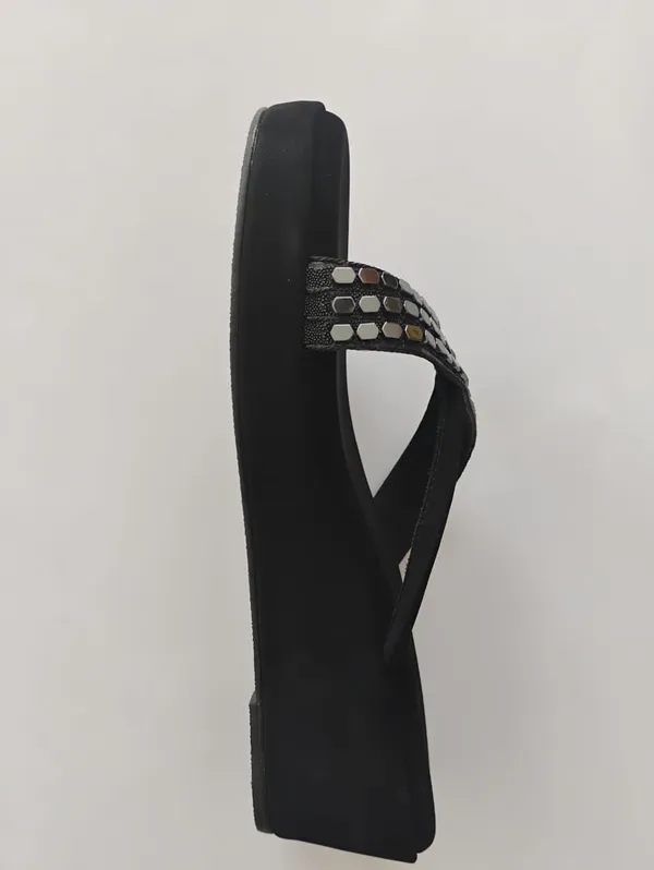 Womens_Black_Flip_Flops_Studded_Straps_Stylish_Comfortable_Daily_Wear_Durable