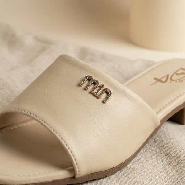 Womens_Cream_Slip_On_Sandals_Stylish_Comfortable_Casual_Daily_Wear_Lightweight