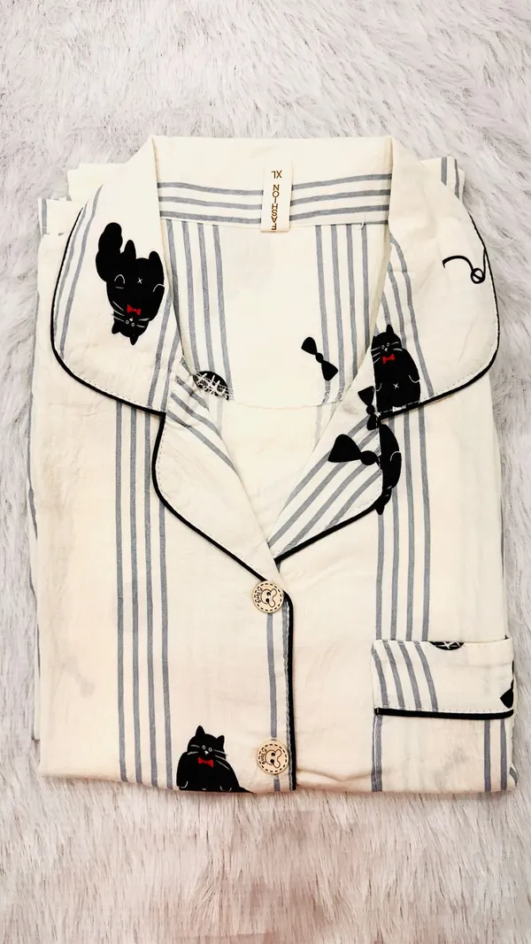 Cream_Grey_Cotton_Cat_Print_Pajama_Set_For_Women