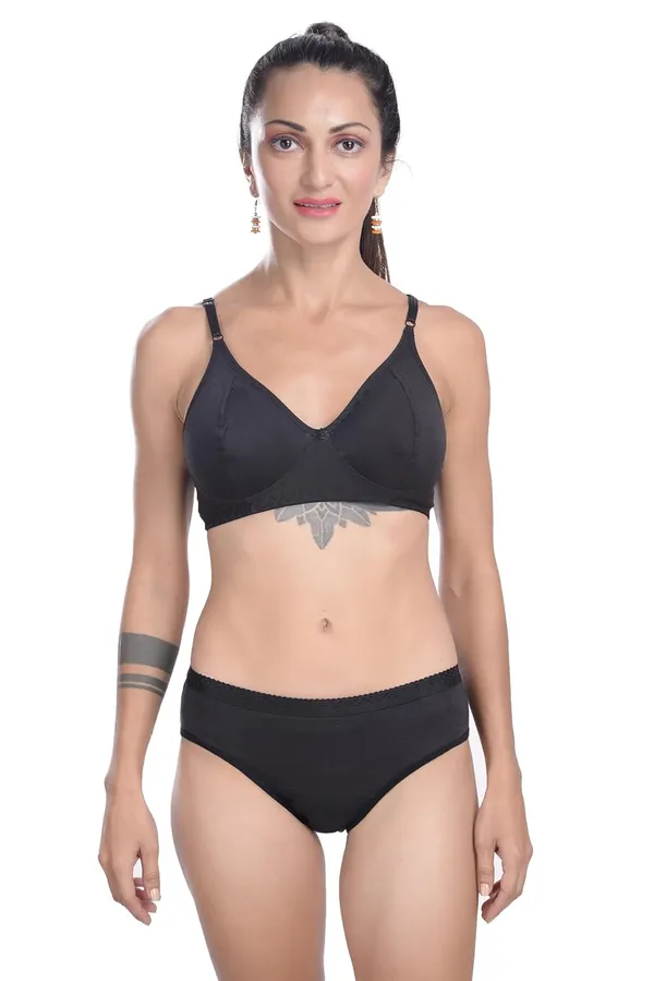 Women_Cotton_Blend_Bra_And_Panty_Set