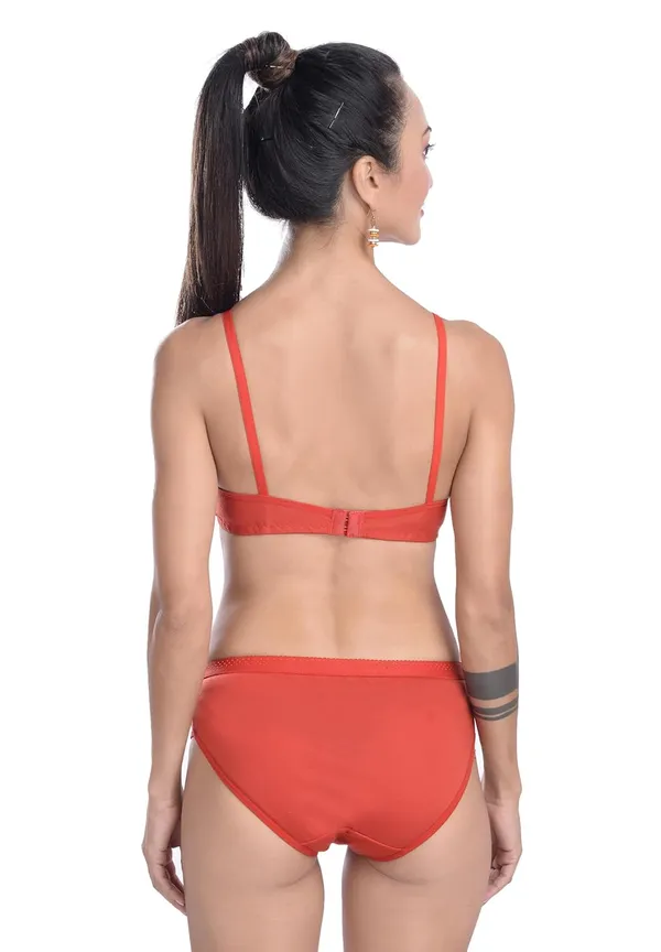 Women_Cotton_Blend_Bra_And_Panty_Set
