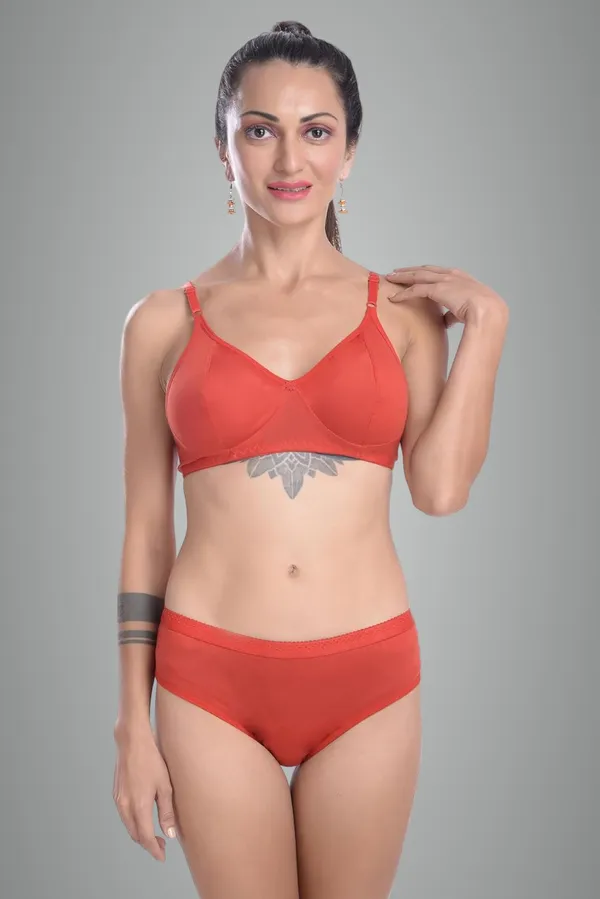 Women_Cotton_Blend_Bra_And_Panty_Set