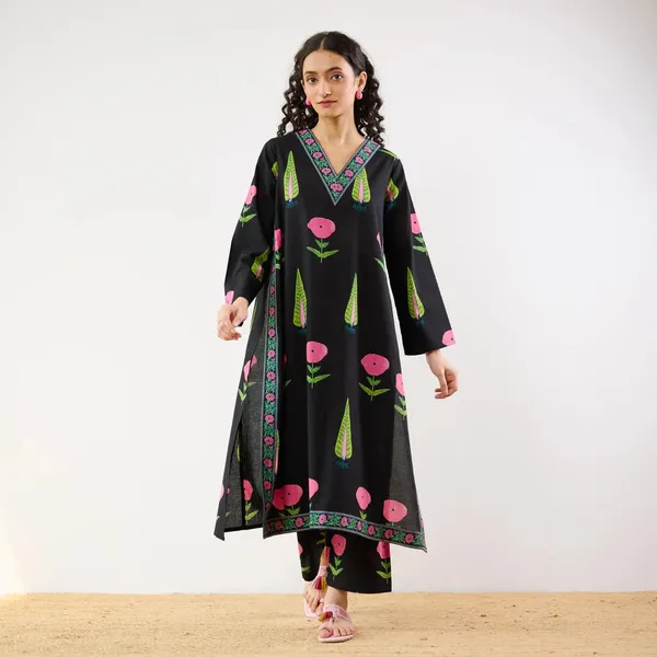 Black_Cotton__Kurta_Set_With_Dupatta_For_Women