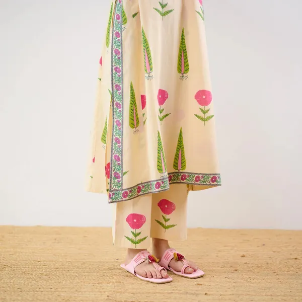 White_Cotton_Kurta_Set_With_Palazzo_And_Dupatta_For_Women