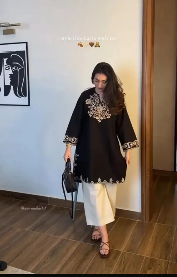Black_Cotton_Kurta_For_Women