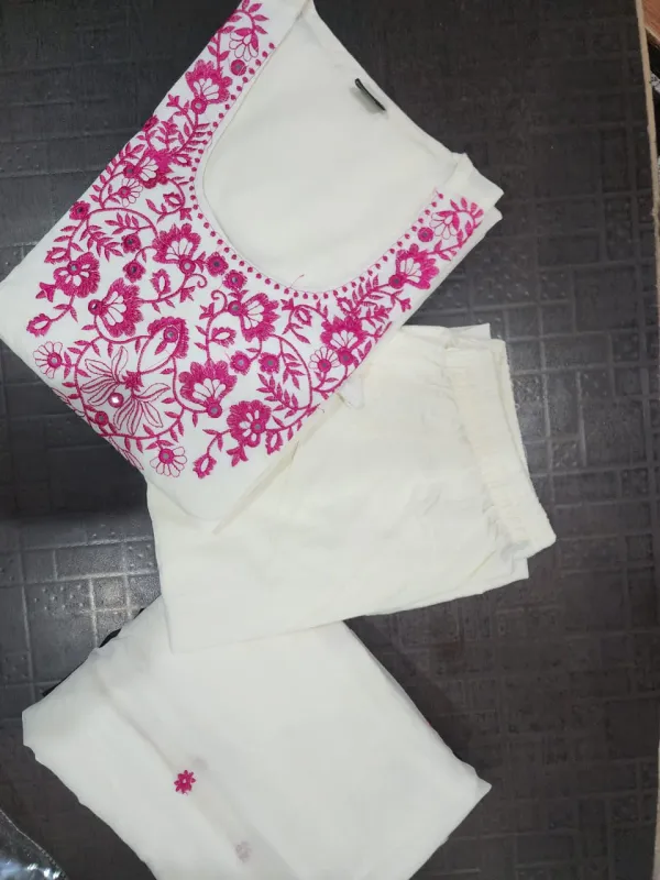 FabCotton_India_Women's_Off-White_Floral_Printed_Cotton_Kurta_Pant_Set_with_Dupatta