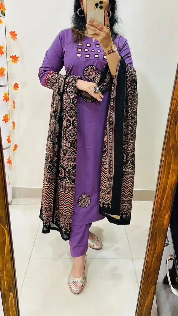 Purple_Cotton_Suit_Set_For_Women