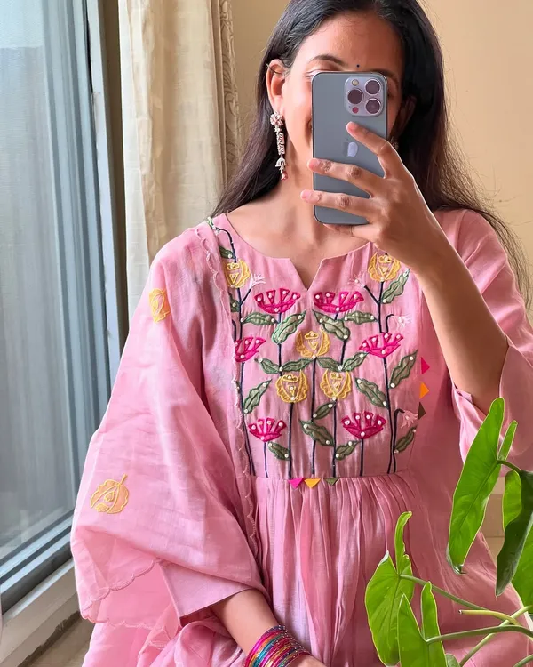Pink_Cotton_Kurta_With_Dupatta_For_Women