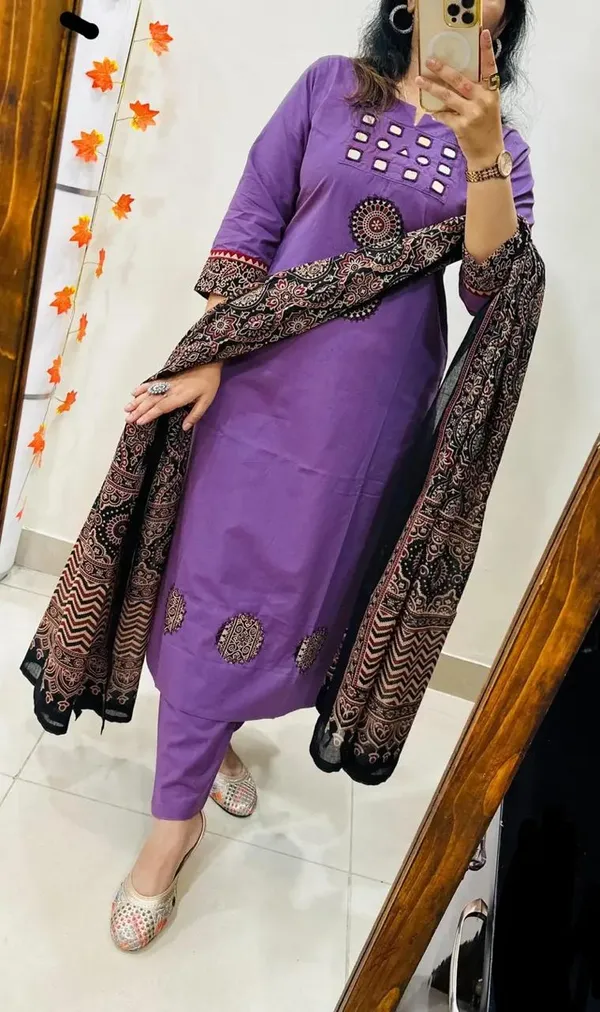 Purple_Cotton_Suit_Set_For_Women