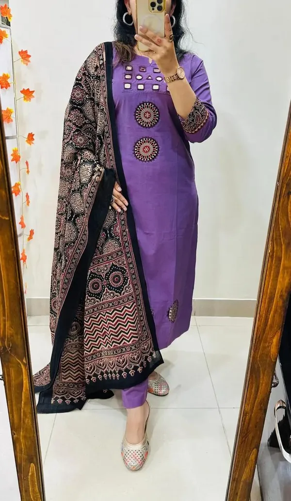 Purple_Cotton_Suit_Set_For_Women