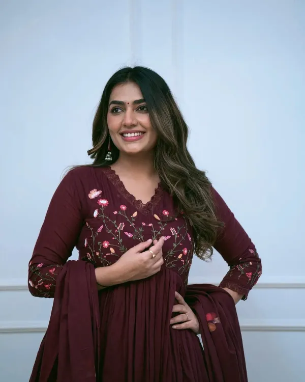 Women's_Maroon_Floral_Embroidered_Anarkali_Kurta_Set_with_Dupatta