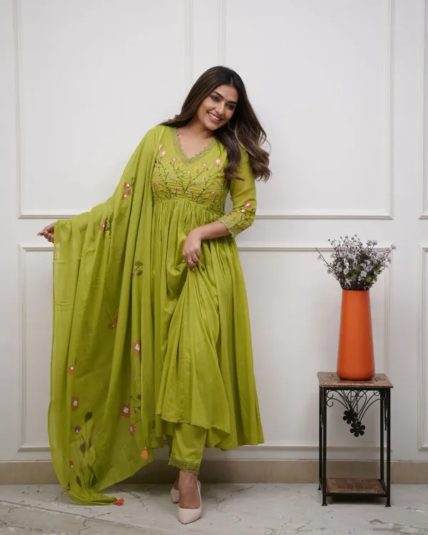Women's_Olive_Green_Floral_Embroidered_Anarkali_Kurta_Set_with_Dupatta