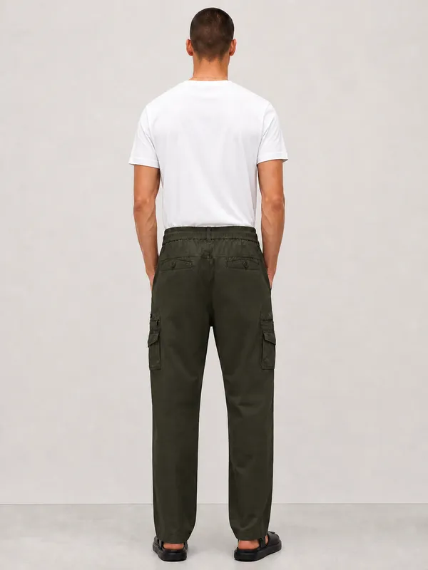 Relaxed_Fit_Cargo_Pant_(8_Pocket)