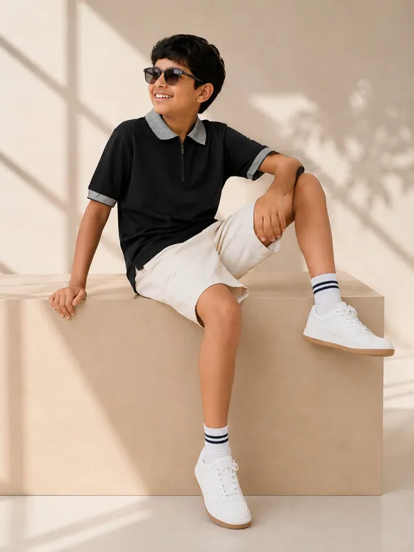 TEENZ_ZIPPER_COLLAR_TSHIRT