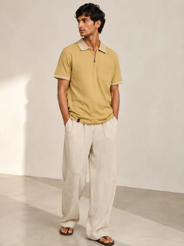 SELECTION_ZIPPER_COLLAR_TSHIRT