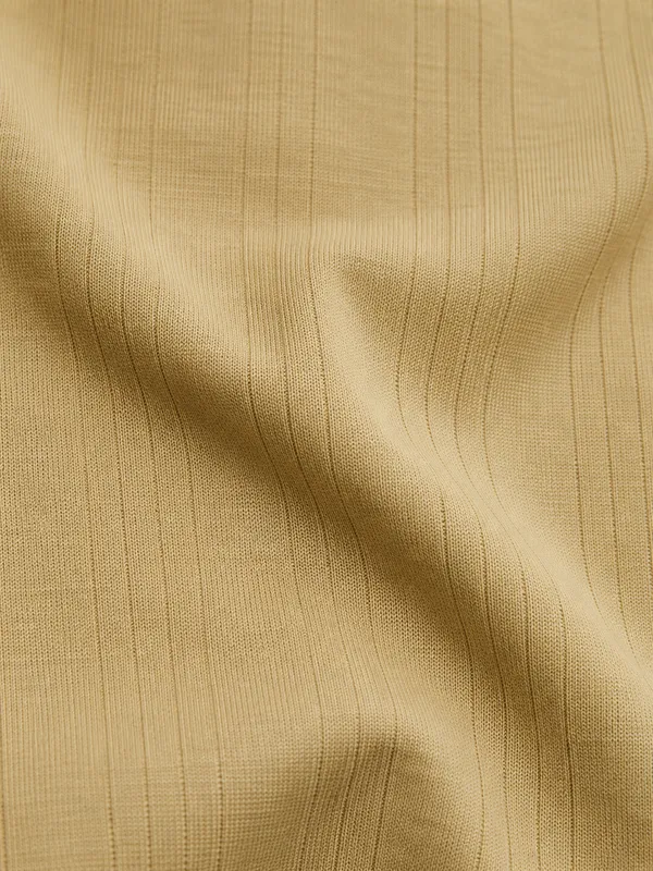 SELECTION_ZIPPER_COLLAR_TSHIRT