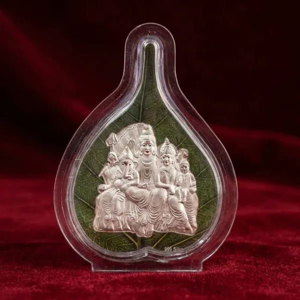 999_Silver_Plated_Shiv_Parivar_Religious_Frame_-_Teardrop_Shape_With_Green_Background