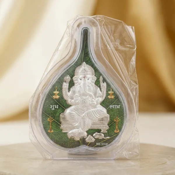 999_Silver_Lord_Ganesha_Decorative_Plaque_-_Peepal_Leaf_Shape_With_Green_Base