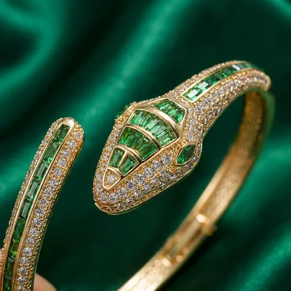 Luxury_Crystal_Snake_Bangle_Bracelet_Silver_And_Gold_Tone