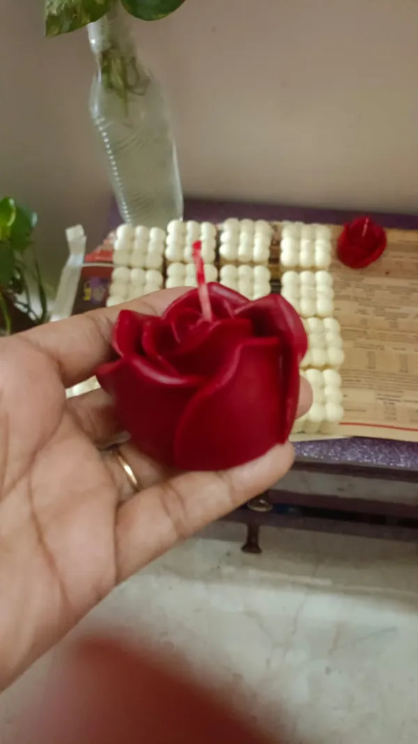 Wax_Floral_Rose_Shaped_Candle