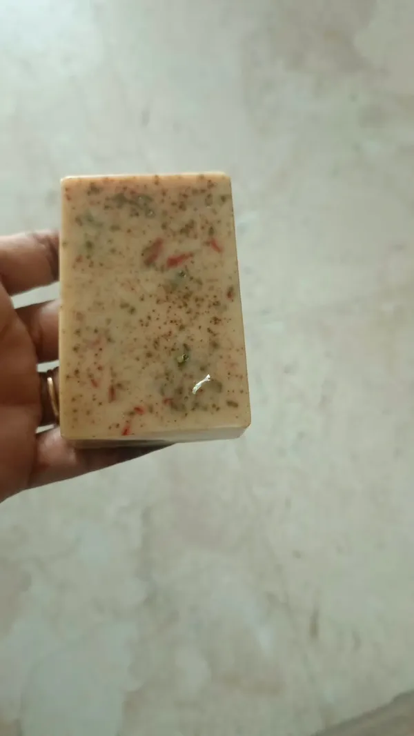 Herbal_Speckled_Soap_Bar