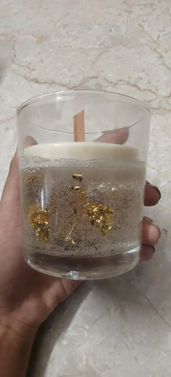 Glass_Gold_Flake_Decorative_Candle