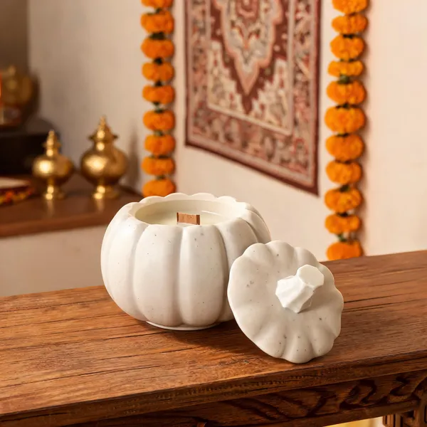 Wax_Floral_Ivory_Pumpkin_Style_Decorative_Candle_With_Lid