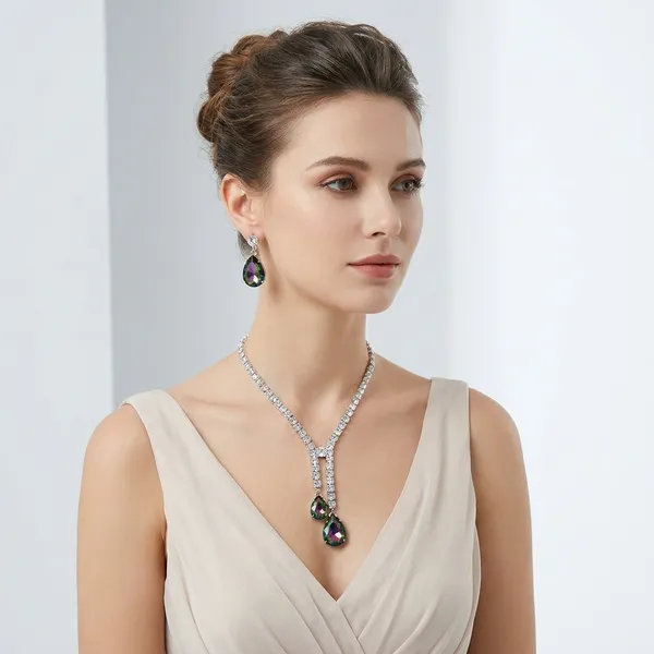 Green_Metal_Necklace_Set_For_Women