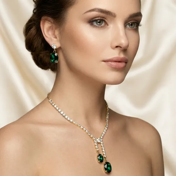 Dark_Green_Metal_Necklace_Set_For_Women