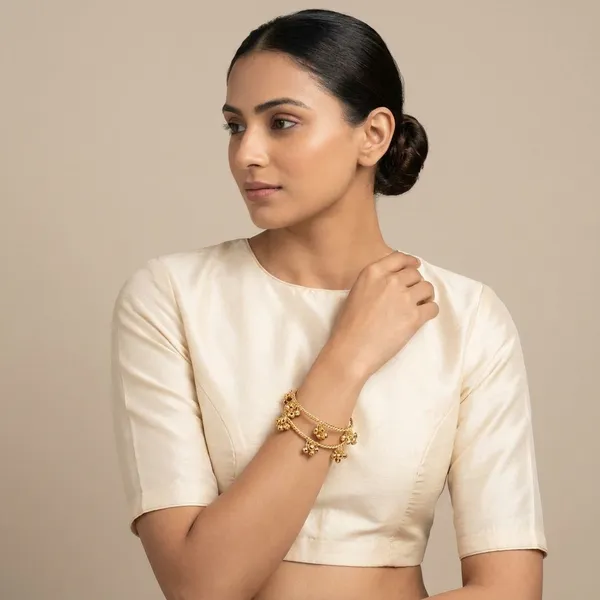 Gold_Metal_Bracelet_For_Women