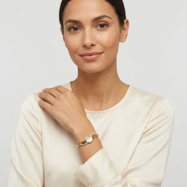 Gold_Metal_Bracelet_For_Women
