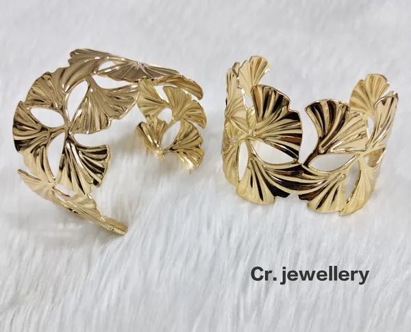 Gold_Stainless_Steel_Bracelet_Set_For_Women