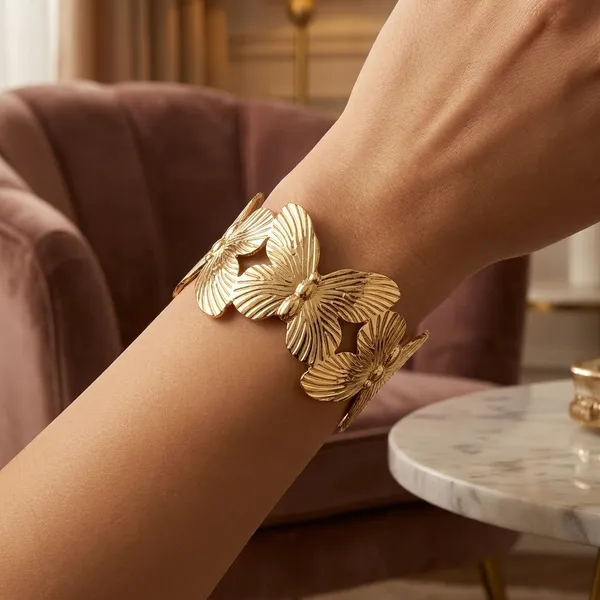 Gold_Stainless_Steel_Bracelet_Set_For_Women