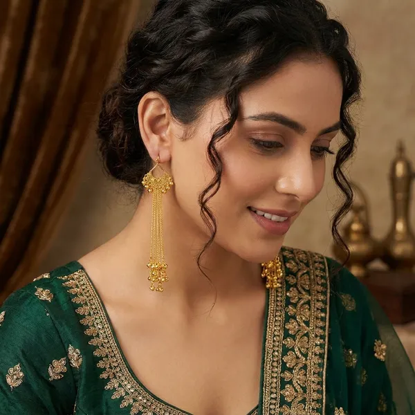 Gold_Zinc_Chandelier_Earrings_For_Women