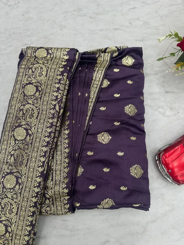Purple_Banarasi_Silk_Saree_with_Golden_Zari_Border_and_Tassels