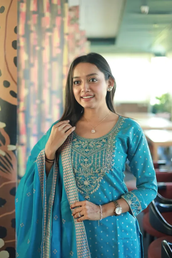 Elegant_Blue_Embroidered_Anarkali_Suit_Set_with_Dupatta