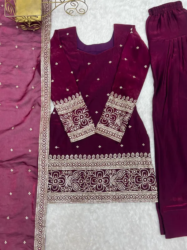 Women’s_Fendy_Silk_Top_Kurta_with_Dupatta_&_Farshi_Shalwar_Set