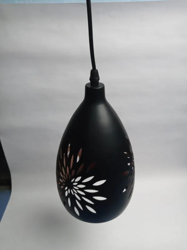 Black_Metal_Floral_Cutout_Teardrop_Pendant_Lamp